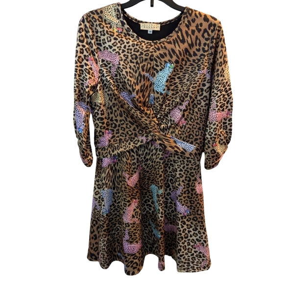 Hannah Banana Cheetah Print Dress with Twist Front...Size 12 - Picture 2 of 6